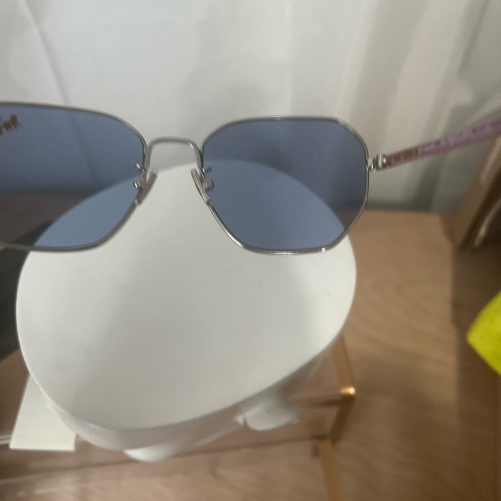 COACH NEW UNISEX silver frame solid blue lens 56 mm sunglasses - Picture 7 of 9